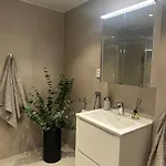 Thenorthernexplorer Penthouse *