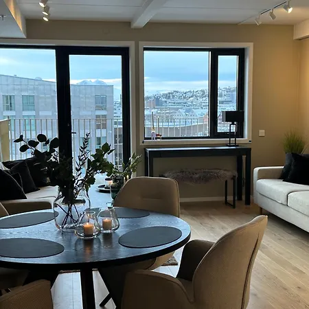 Thenorthernexplorer Penthouse