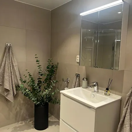 Thenorthernexplorer Penthouse *