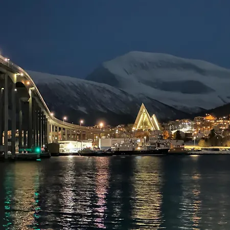 Thenorthernexplorer Penthouse Daire Tromsø